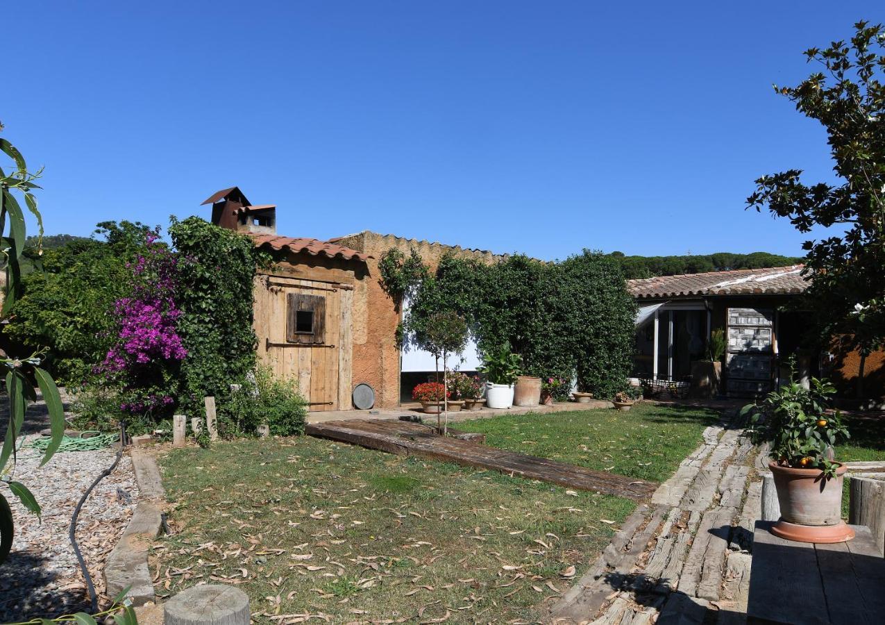 Le Rondini Bed and Breakfast Montrás Exteriör bild